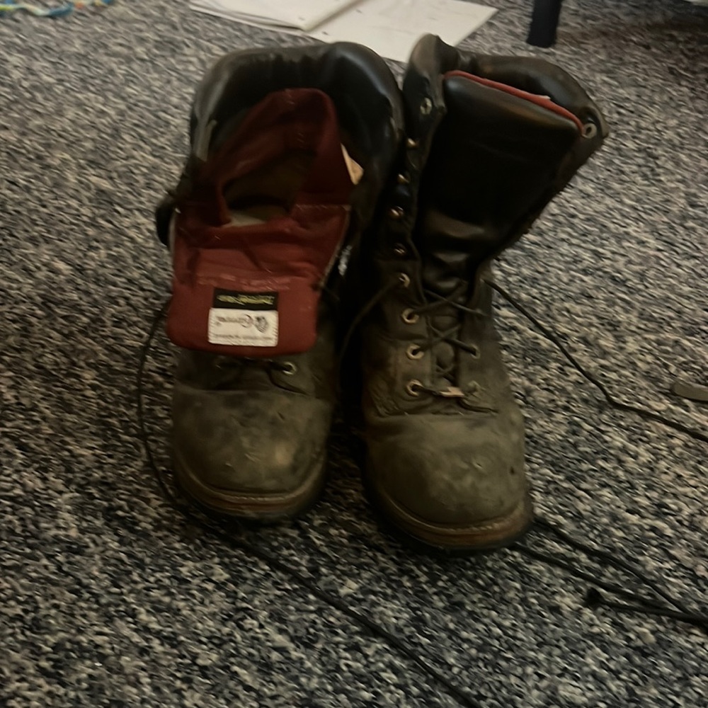 Size 11 Chippewa Boots